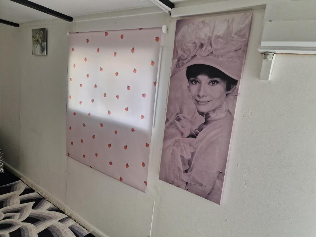 Apartament Jacob Sutton  Zewnętrze zdjęcie